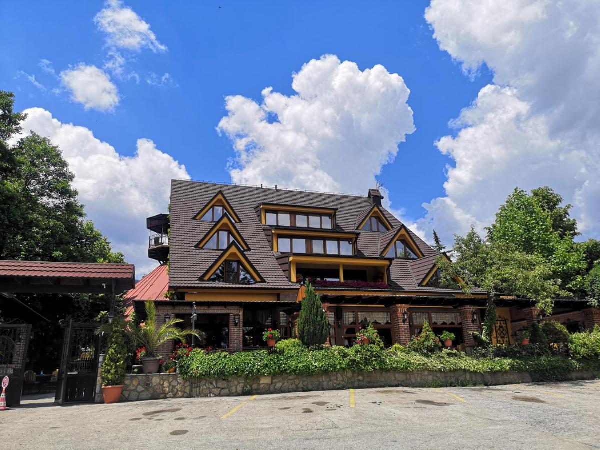 Hotel Sumski Feneri Бітола Екстер'єр фото