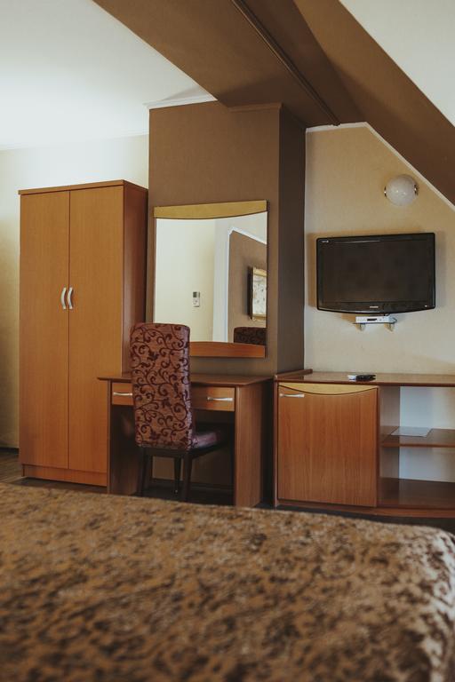 Hotel Sumski Feneri Бітола Екстер'єр фото